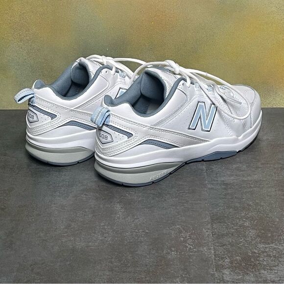 New Balance 608v5 Women's White Wide Leather Sneakers Size 9D - Picture 7 of 16